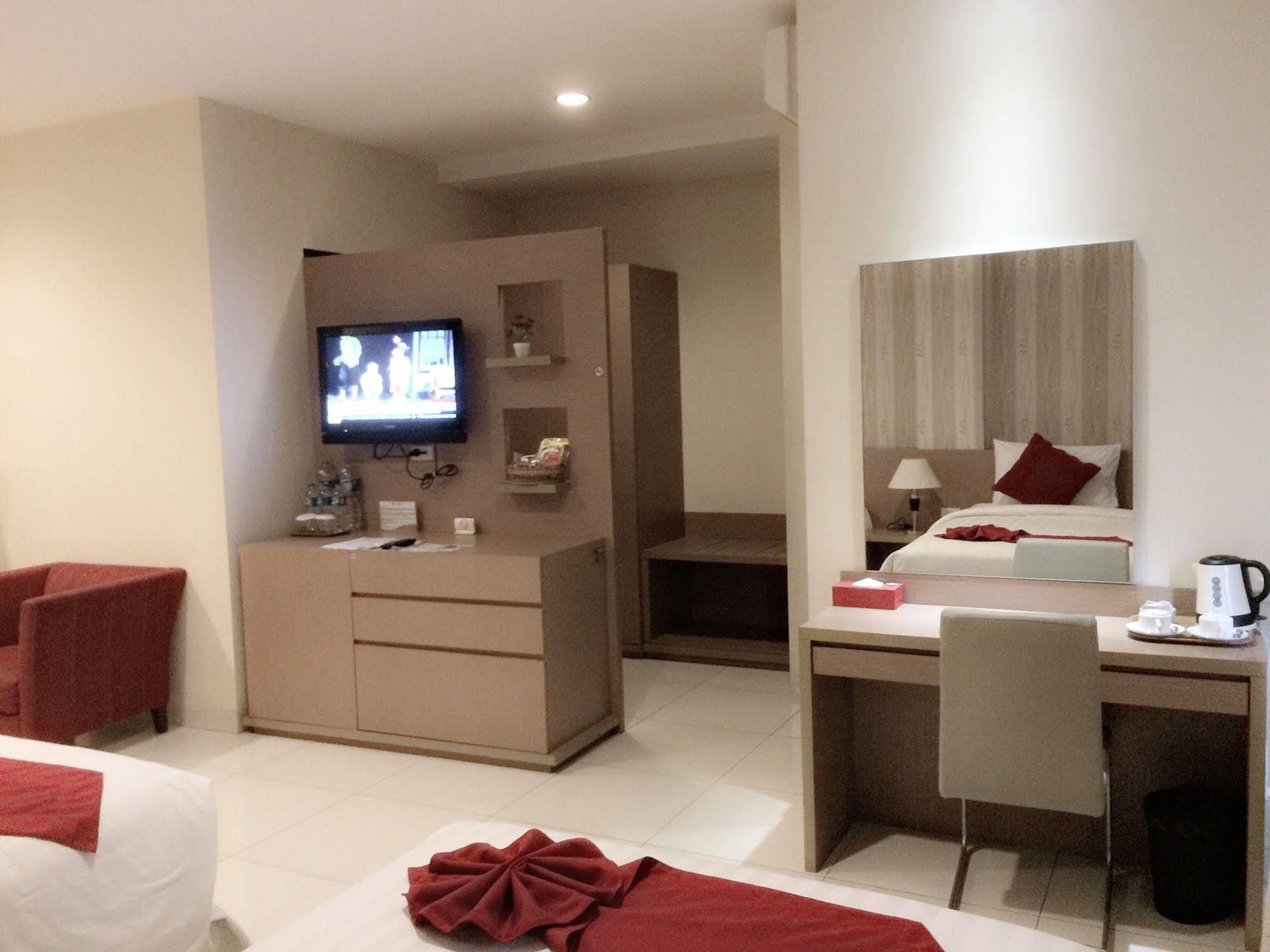 בנדונג Collection O Pasteur Near Paris Van Java Mall Formerly Sweet Karina מראה חיצוני תמונה