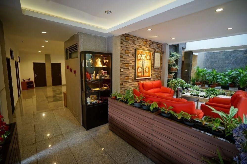 בנדונג Collection O Pasteur Near Paris Van Java Mall Formerly Sweet Karina מראה חיצוני תמונה